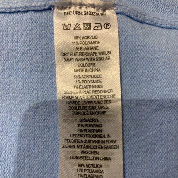 French Connection light blue V-neck oversized fit sweater size XS - Picture 7 of 7